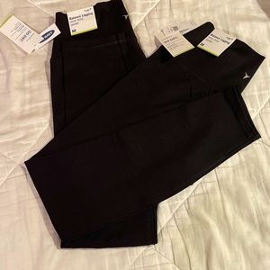 Not 1 BUT 2 Old Navy High Rise Balance Black Leggings NWT